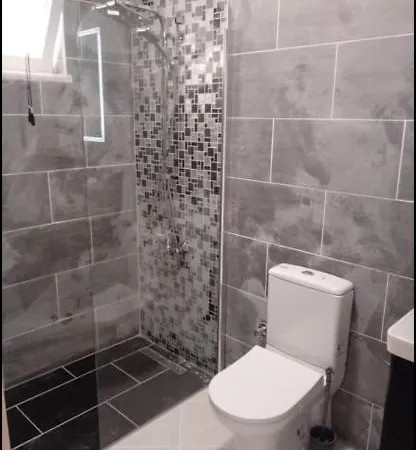 Remarkable 4-Bed Villa Βίλα